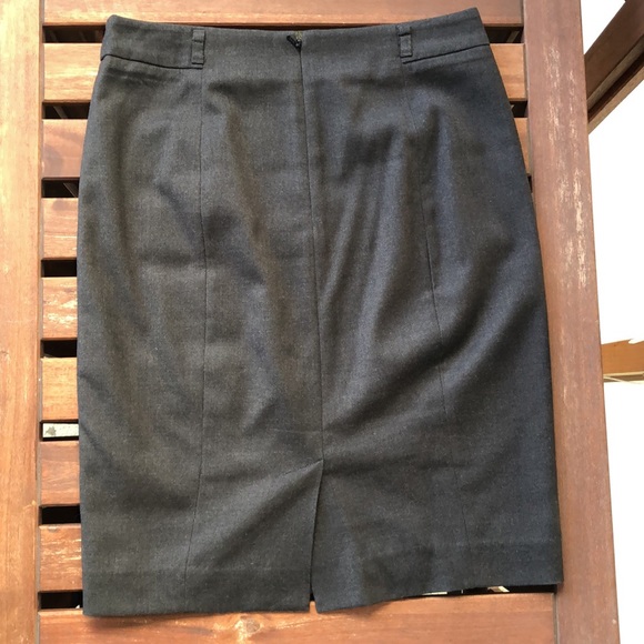 Classic charcoal pencil skirt - Picture 2 of 2